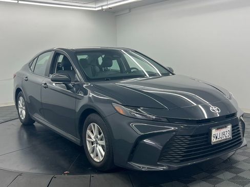 Used 2026 Toyota Camry LE image 2