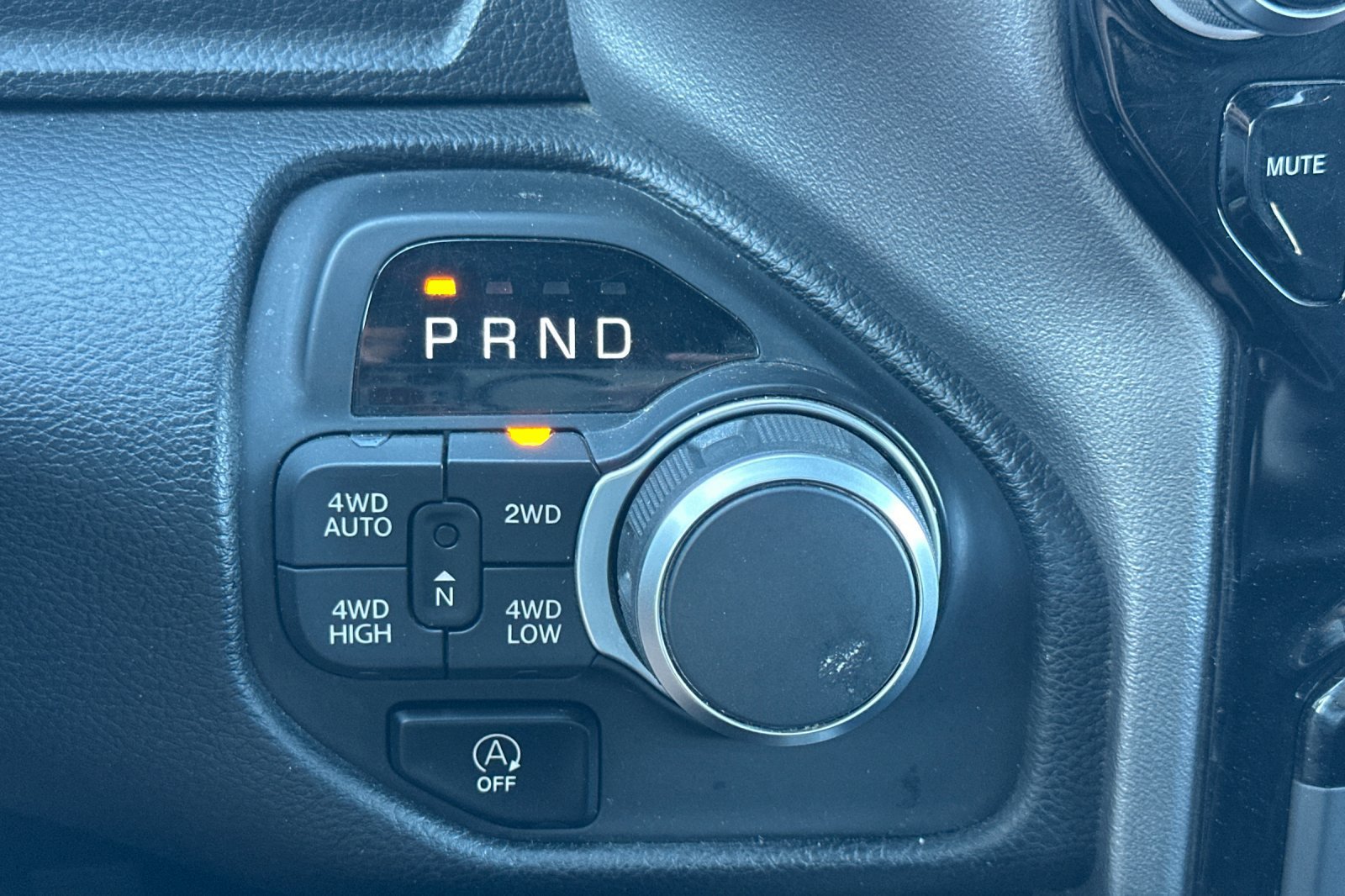 Used 2025 RAM 1500 Big Horn AWD/4WD image 30