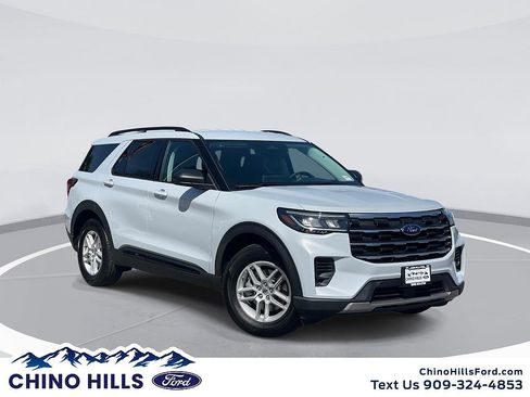 New 2026 Ford Explorer Active RWD image 1