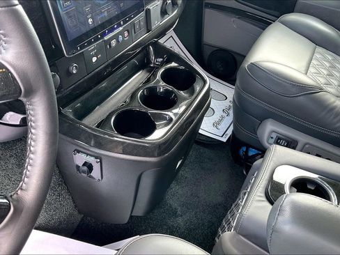 Used 2024 GMC Savana 2500 w/ Driver Convenience Package RWD image 20