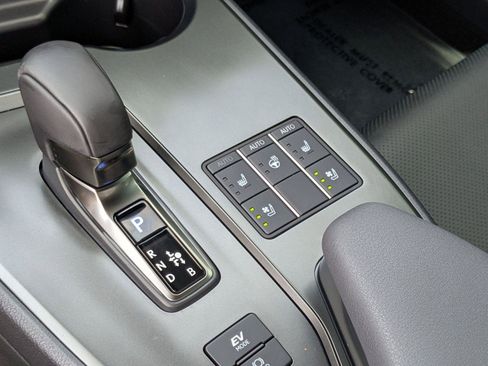 Used 2026 Lexus UX 300h FWD image 14