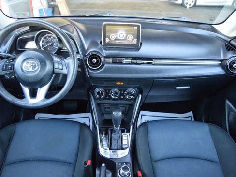 Used 2017 Toyota Yaris iA image 20