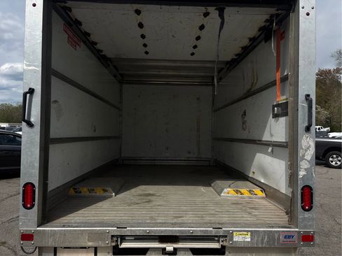 Used 2021 Ford Transit 350 RWD image 14