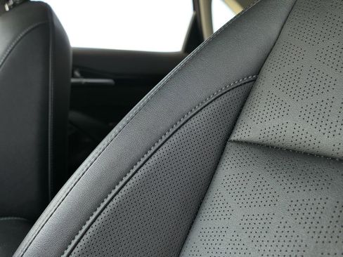 Used 2024 Kia Seltos EX image 12