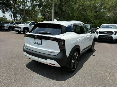 Used 2025 Nissan Kicks SR AWD/4WD image 10