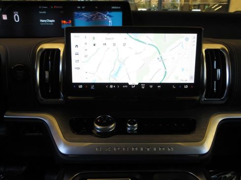 Certified 2025 Ford Expedition Max Platinum AWD/4WD image 15