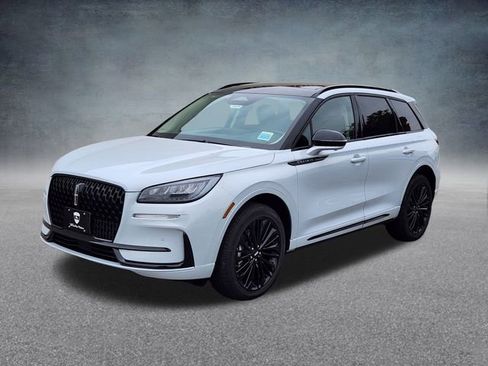 New 2026 Lincoln Corsair Premiere image 3