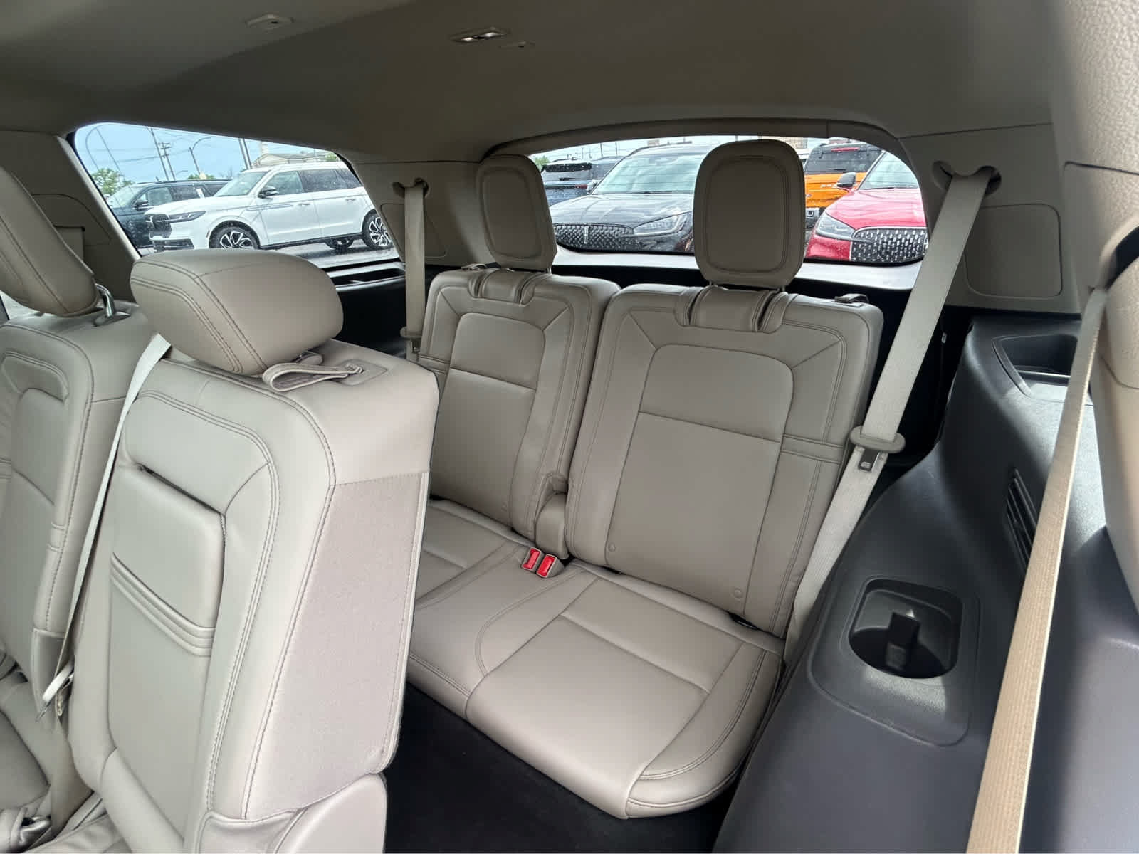 Used 2020 Lincoln Aviator Reserve w/ Equipment Group 202A AWD/4WD image 13