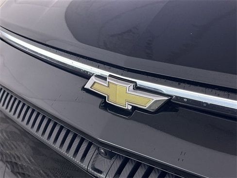 New 2026 Chevrolet Equinox EV LT image 30