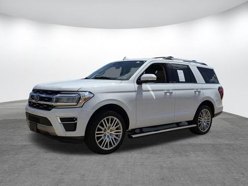 Certified 2024 Ford Expedition Limited AWD/4WD image 7