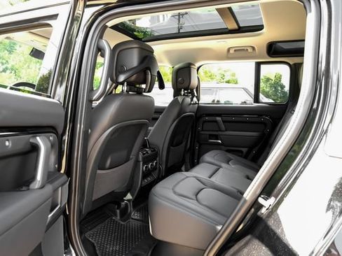 New 2026 Land Rover Defender 110 X-Dynamic SE AWD/4WD image 47