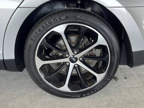 Used 2014 Ford Taurus SEL w/ Equipment Group 201A FWD image 35
