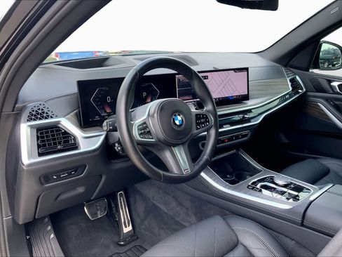 Used 2025 BMW X5 sDrive40i w/ M Sport Package RWD image 17