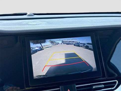 Used 2022 Kia Niro LX image 15