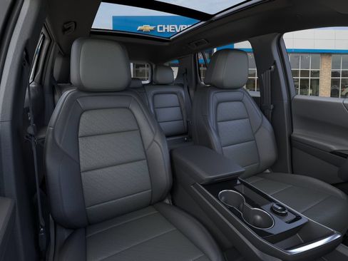New 2027 Chevrolet Equinox LT w/ Convenience Package II FWD image 16