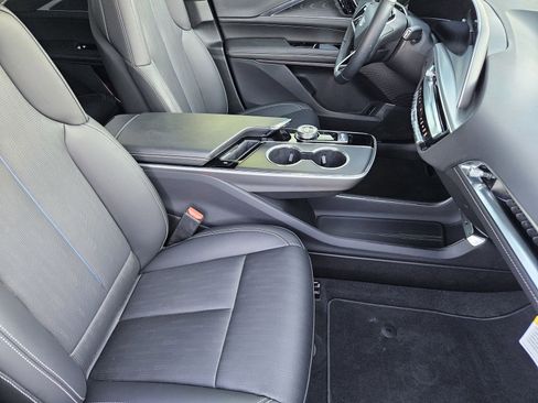 New 2025 Cadillac Lyriq Sport image 16