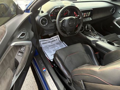Used 2018 Chevrolet Camaro ZL1 RWD image 11