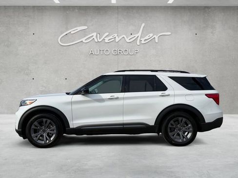 Used 2023 Ford Explorer XLT w/ Equipment Group 202A image 13