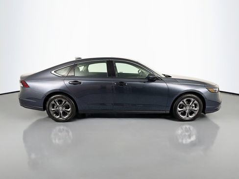 Certified 2023 Honda Accord EX image 4