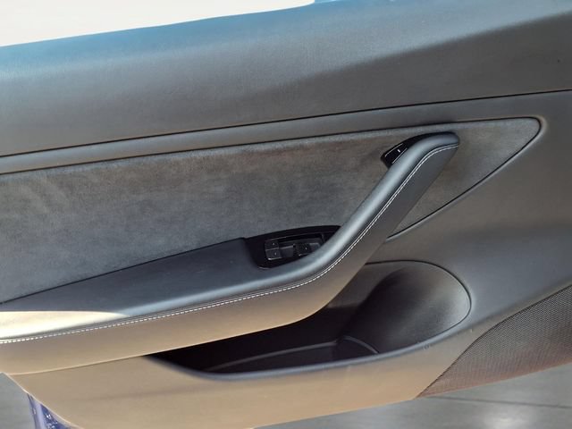 Used 2018 Tesla Model 3 Long Range RWD image 12