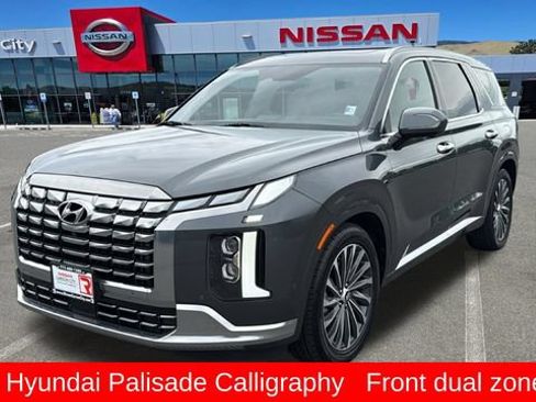 Used 2024 Hyundai Palisade Calligraphy AWD/4WD image 7