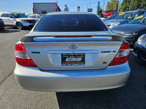 Used 2002 Toyota Camry XLE image 5
