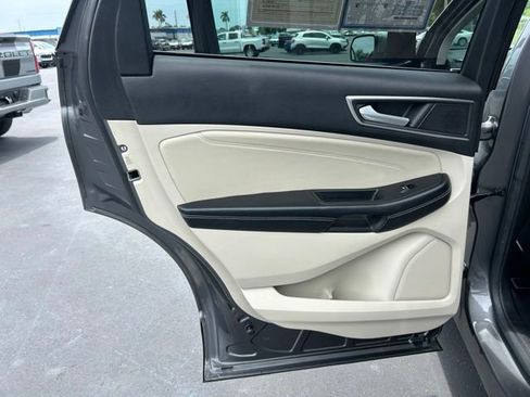 Used 2023 Ford Edge Titanium AWD/4WD image 10