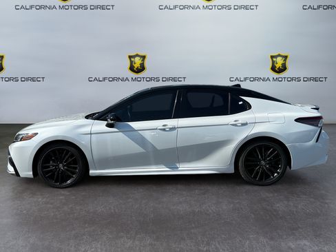 Used 2021 Toyota Camry XSE w/ Carpet Mat Package (TMS) FWD image 2