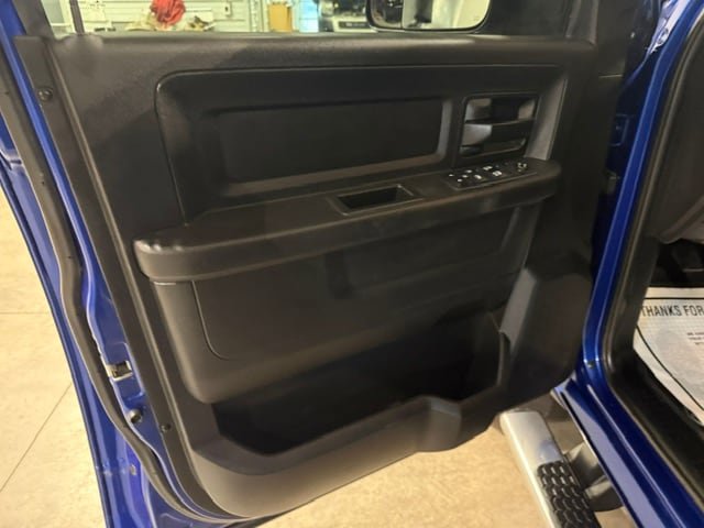 Used 2017 RAM 2500 Tradesman w/ Chrome Appearance Group AWD/4WD image 39