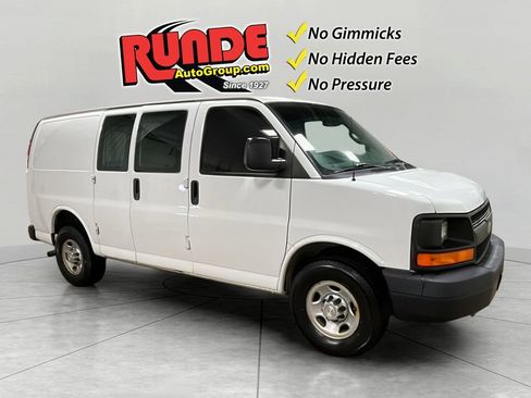 Used 2016 Chevrolet Express 3500 image 7