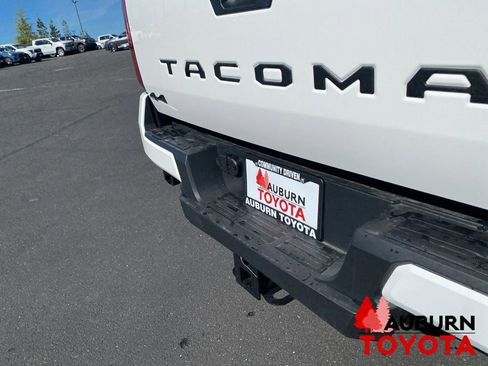 New 2026 Toyota Tacoma TRD Off-Road AWD/4WD image 9