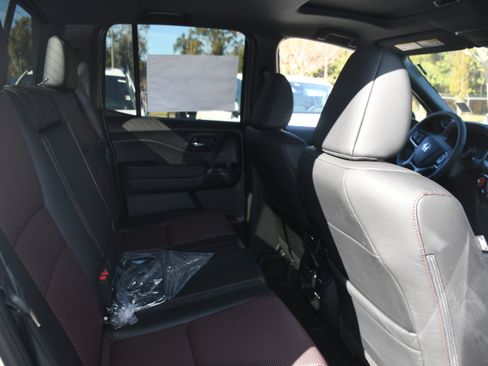 New 2026 Honda Ridgeline Black Edition image 10