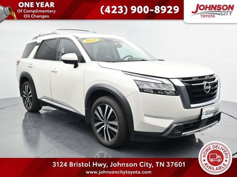 Used 2023 Nissan Pathfinder Platinum w/ Cargo Package AWD/4WD image 1