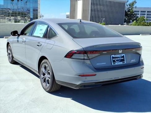 New 2025 Honda Accord EX-L image 6