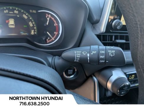 Used 2025 Toyota RAV4 XLE AWD/4WD image 26