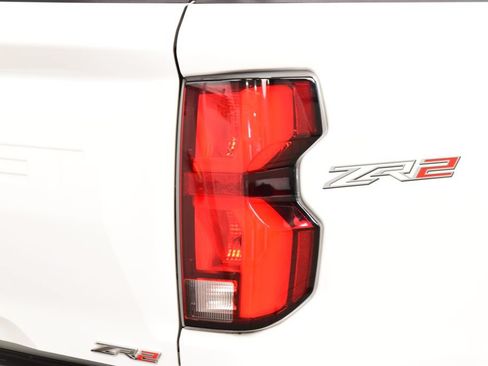 Used 2024 Chevrolet Colorado ZR2 w/ ZR2 Convenience Package III AWD/4WD image 22