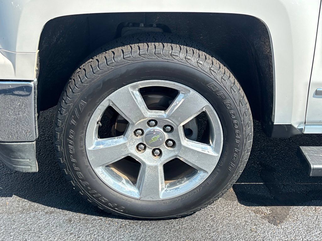 Used 2015 Chevrolet Silverado 1500 LTZ Z71 w/ Driver Alert Package AWD/4WD image 24