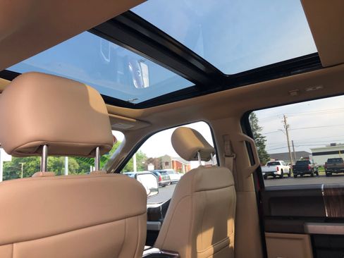 Used 2020 Ford F150 Lariat w/ Equipment Group 502A Luxury AWD/4WD image 31