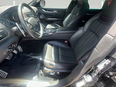 Used 2022 Maserati Levante Modena S AWD/4WD image 5