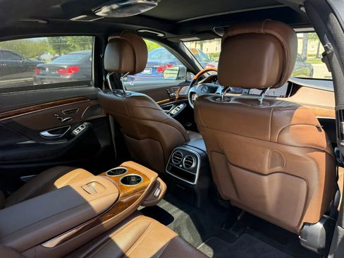 Used 2017 Mercedes-Benz S 550 4MATIC Sedan image 21