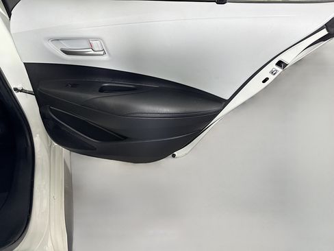 Used 2020 Toyota Corolla SE FWD image 27