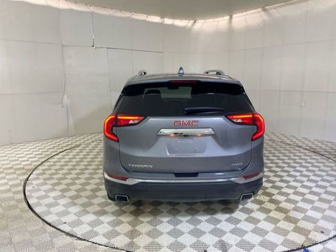 Used 2019 GMC Terrain SLT w/ Preferred Package AWD/4WD image 18
