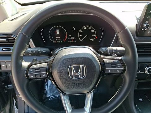 Certified 2023 Honda Pilot Touring image 21