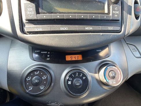 Used 2012 Toyota RAV4 4WD image 21