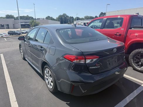Used 2026 Toyota Corolla LE FWD image 6
