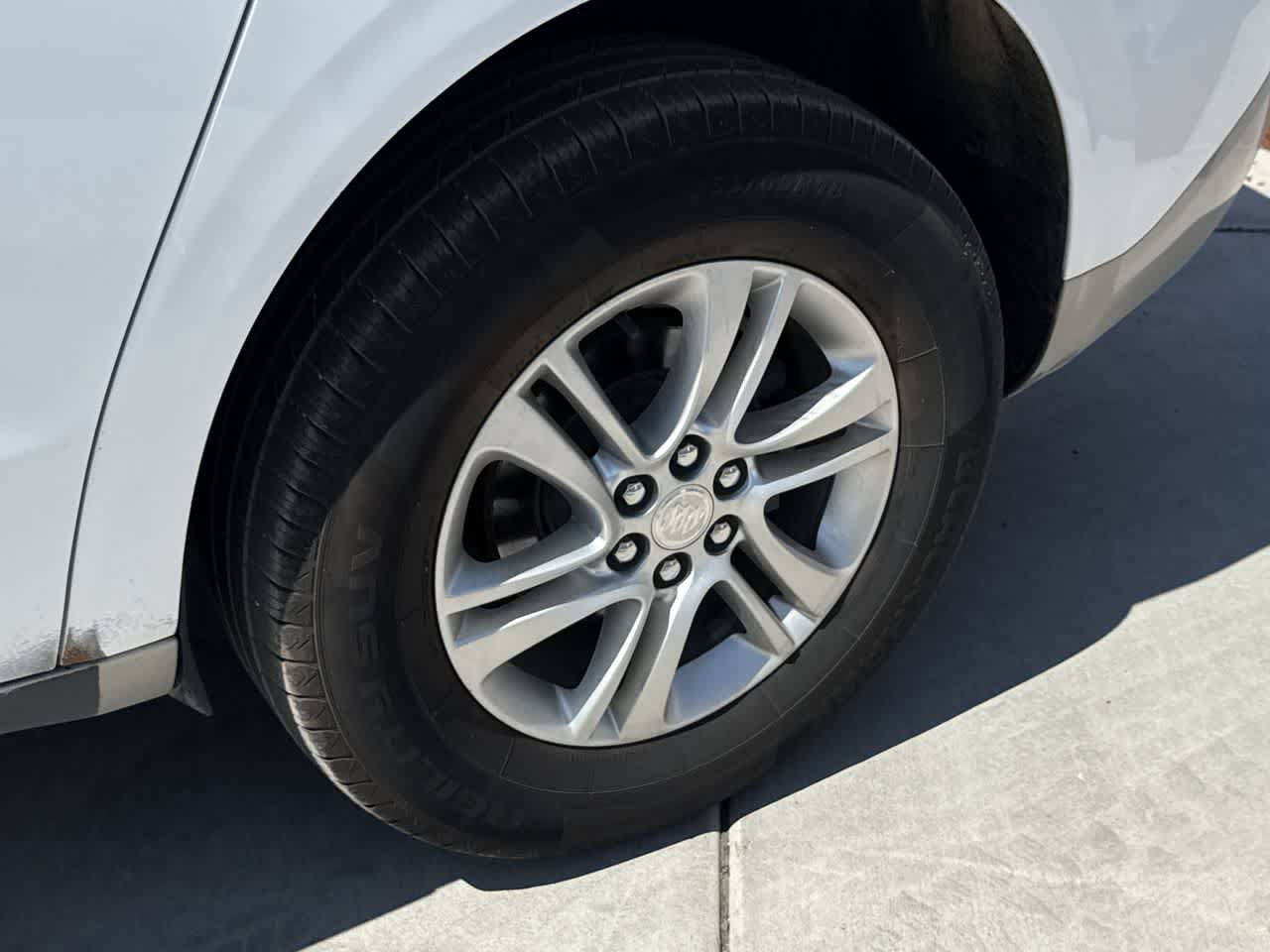 Used 2021 Buick Enclave Essence AWD/4WD image 8