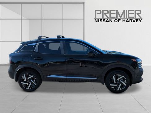 New 2026 Nissan Kicks SV w/ SV Premium Package image 6