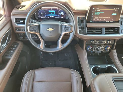 Certified 2024 Chevrolet Suburban High Country image 20