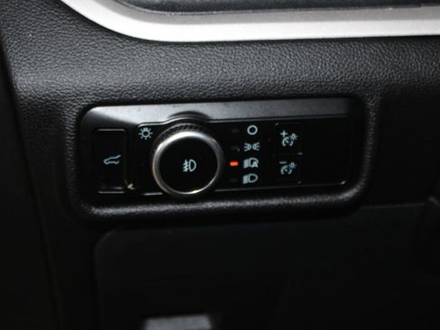 Used 2023 Ford Explorer XLT w/ Equipment Group 202A AWD/4WD image 8