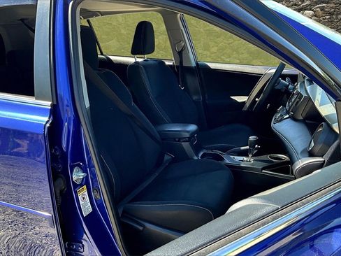 Used 2014 Toyota RAV4 XLE image 7